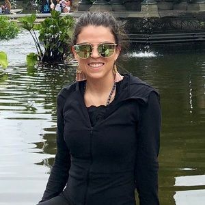 Meet your Posher, Sacni